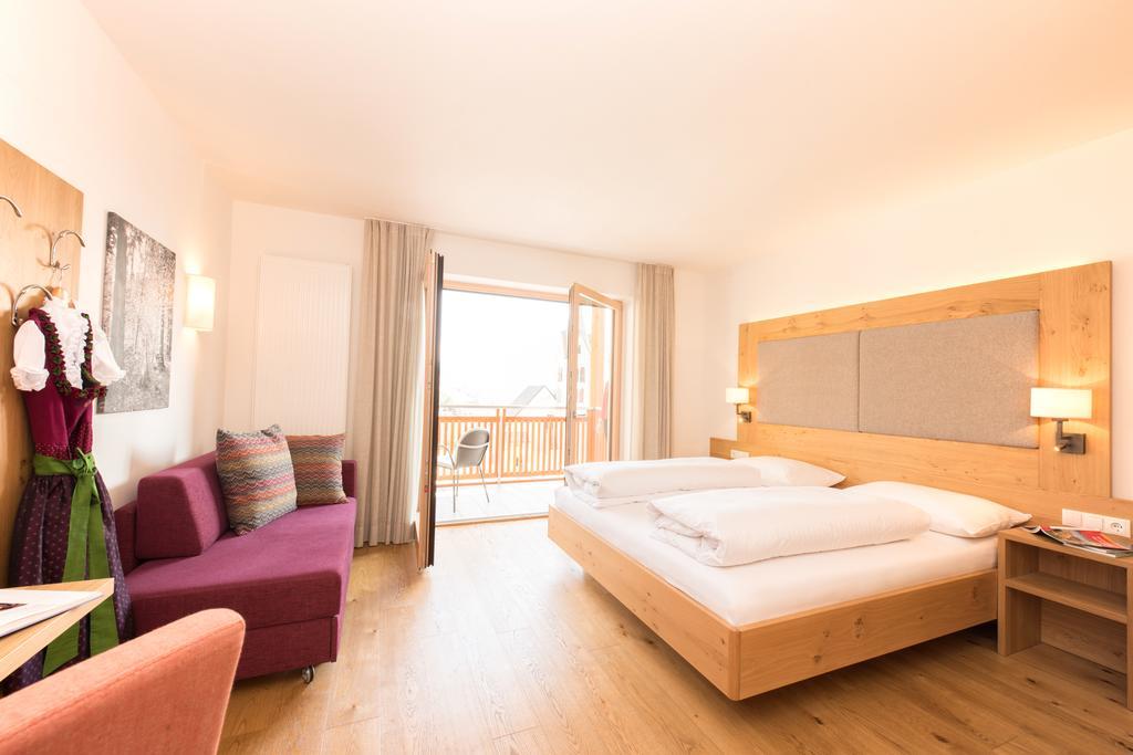 Hotel Panorama Flora 3*